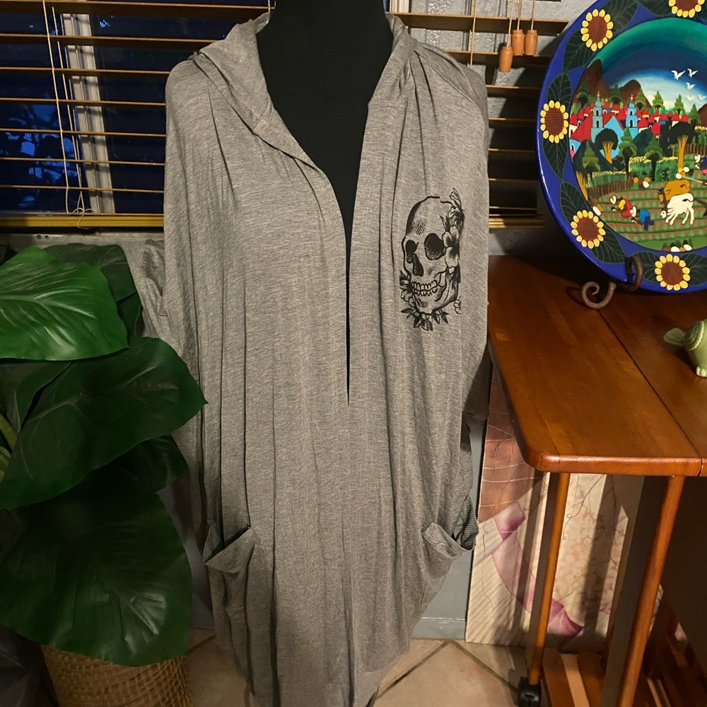 Torrid Gray Hooded Sweater Cape with Skull Design